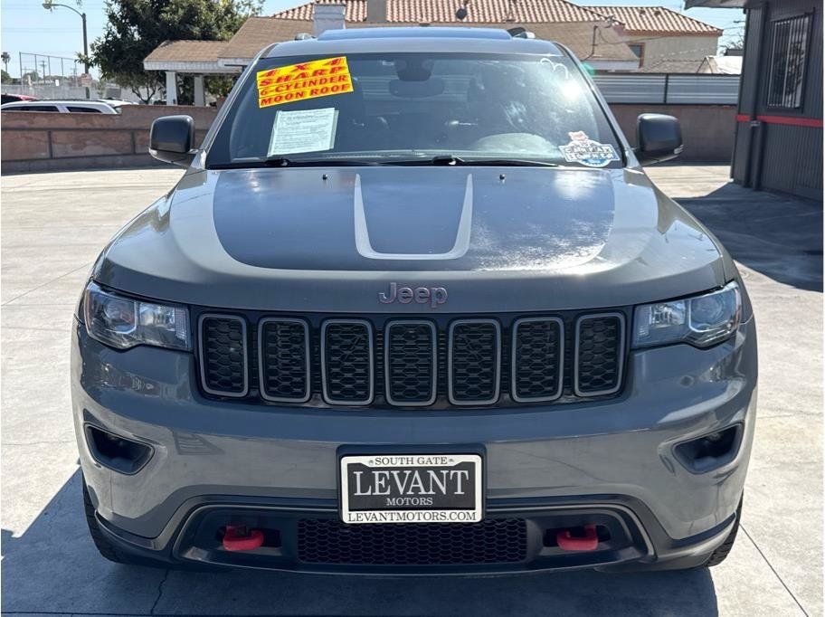 Used 2020 Jeep Grand Cherokee Trailhawk w/ Trailhawk Luxury Group AWD/4WD image 2