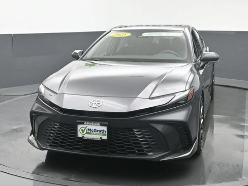 Used 2025 Toyota Camry XSE FWD image 19