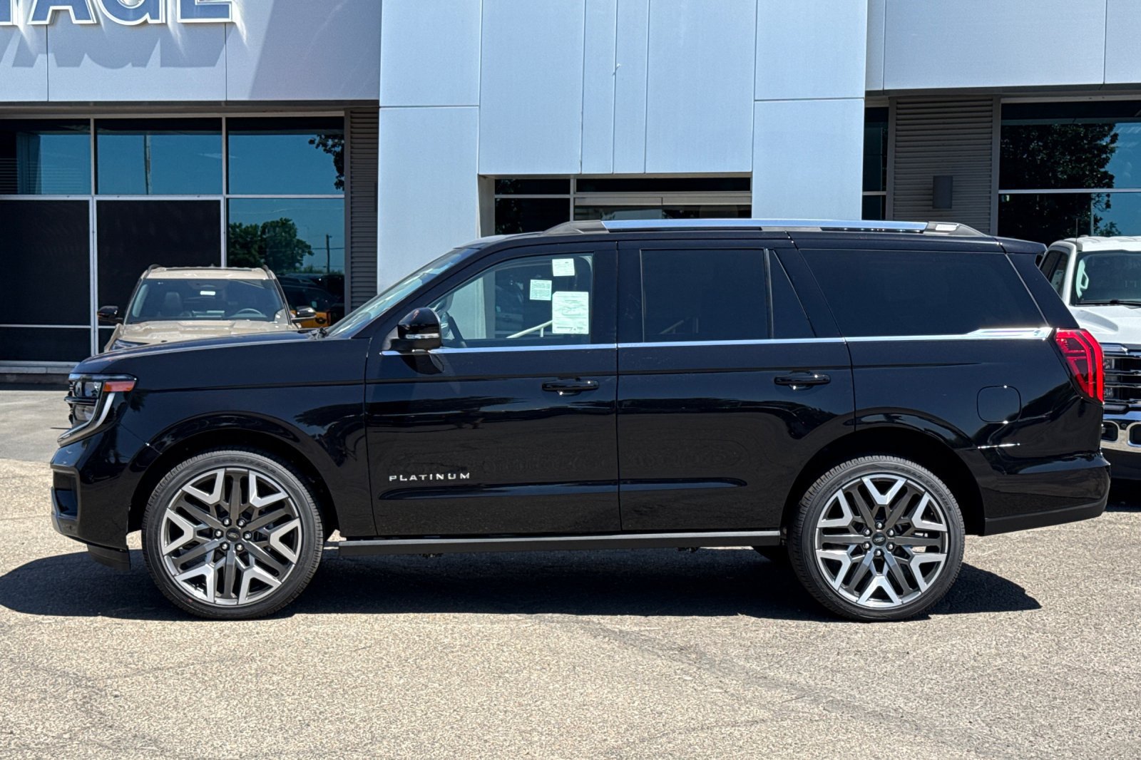 New 2026 Ford Expedition Platinum w/ Platinum Ultimate Package AWD/4WD image 7
