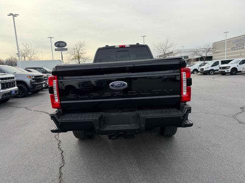 Used 2024 Ford F350 Lariat w/ Lariat Ultimate Package image 6