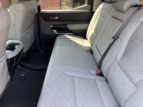 Used 2022 Toyota Tundra Limited AWD/4WD image 31