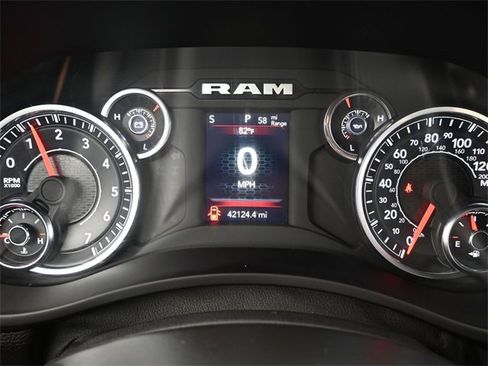 Used 2023 RAM 2500 Big Horn w/ Level 1 Equipment Group image 12