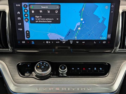 Certified 2025 Ford Expedition Max Platinum AWD/4WD image 14