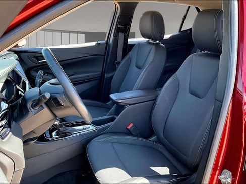 Used 2022 Buick Encore GX Select w/ Sport Touring Package FWD image 27