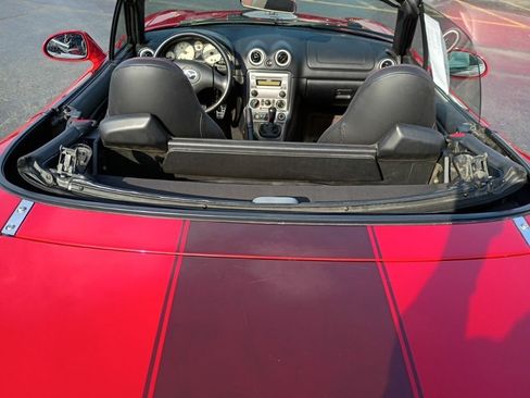 Used 2004 MAZDA MX-5 Miata MAZDASPEED w/ Grand Touring Pkg RWD image 15
