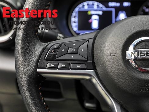 Used 2020 Nissan Kicks SR image 15