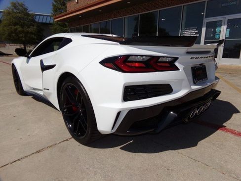 Used 2025 Chevrolet Corvette Z06 w/ Battery Protection Package RWD image 7