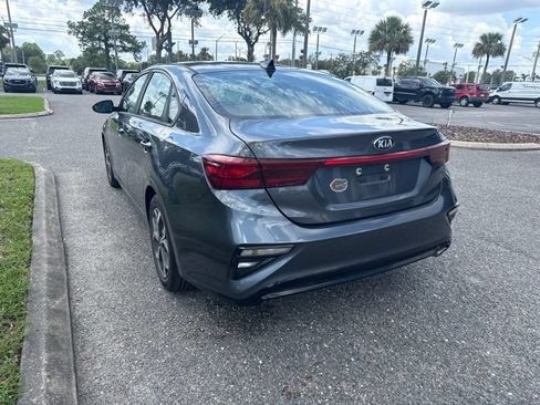 Used 2019 Kia Forte LXS FWD image 4