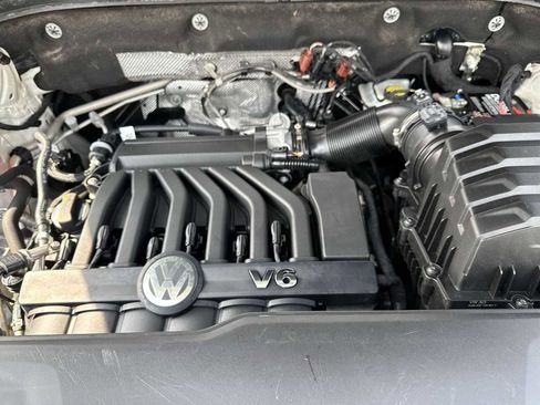 Used 2019 Volkswagen Atlas SEL Premium AWD/4WD image 17