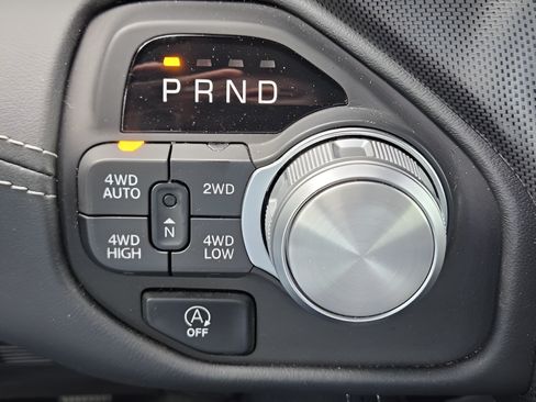 Used 2025 RAM 1500 Limited AWD/4WD image 25