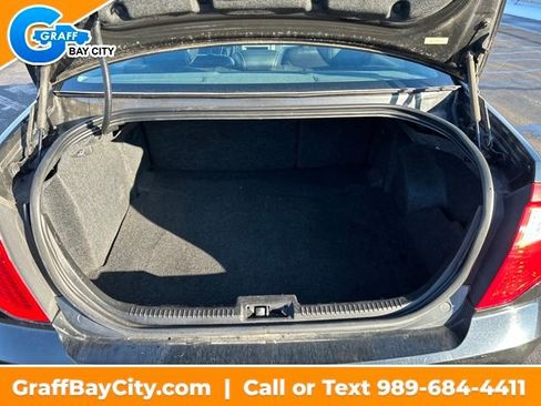 Used 2011 Ford Fusion SEL image 20