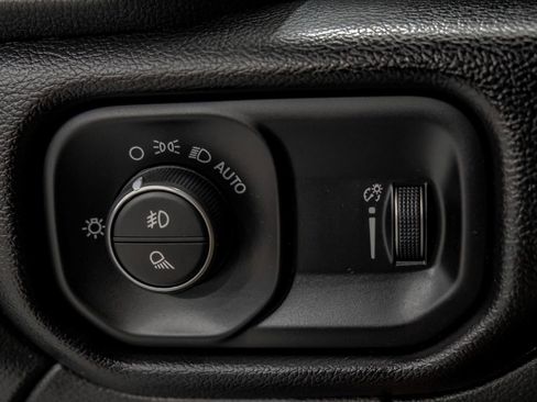 Used 2024 RAM 3500 Big Horn AWD/4WD image 29