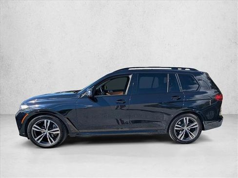 Used 2021 BMW X7 xDrive40i w/ M Sport Package image 2
