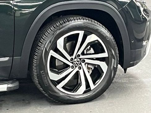 Used 2021 Volkswagen Atlas SEL Premium image 43