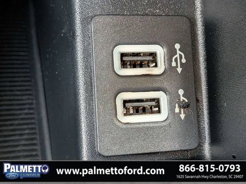 Used 2019 Ford Edge SEL FWD image 21