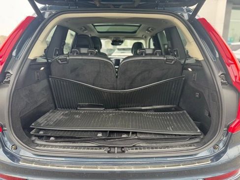 Used 2020 Volvo XC90 T5 Momentum image 20