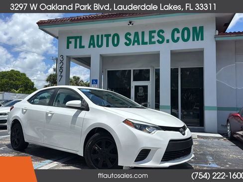 Used 2015 Toyota Corolla L FWD image 2