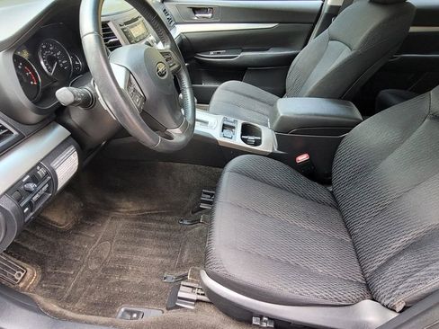 Used 2012 Subaru Outback 2.5i Premium w/ All-Weather Pkg image 6