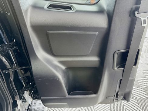 Used 2020 Toyota Tacoma SR image 41