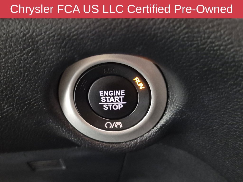 Used 2026 Chrysler Pacifica Select FWD image 28
