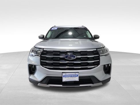 Used 2025 Ford Explorer Active w/ Active Comfort Package AWD/4WD image 7