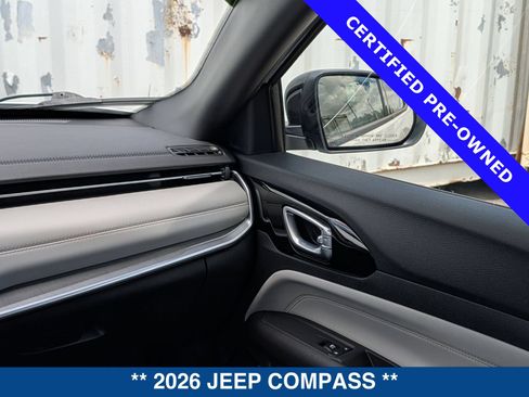 Used 2026 Jeep Compass Limited AWD/4WD image 19