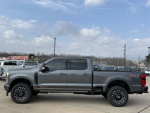 New 2026 Ford F350 Platinum w/ FX4 Off-Road Package image 25