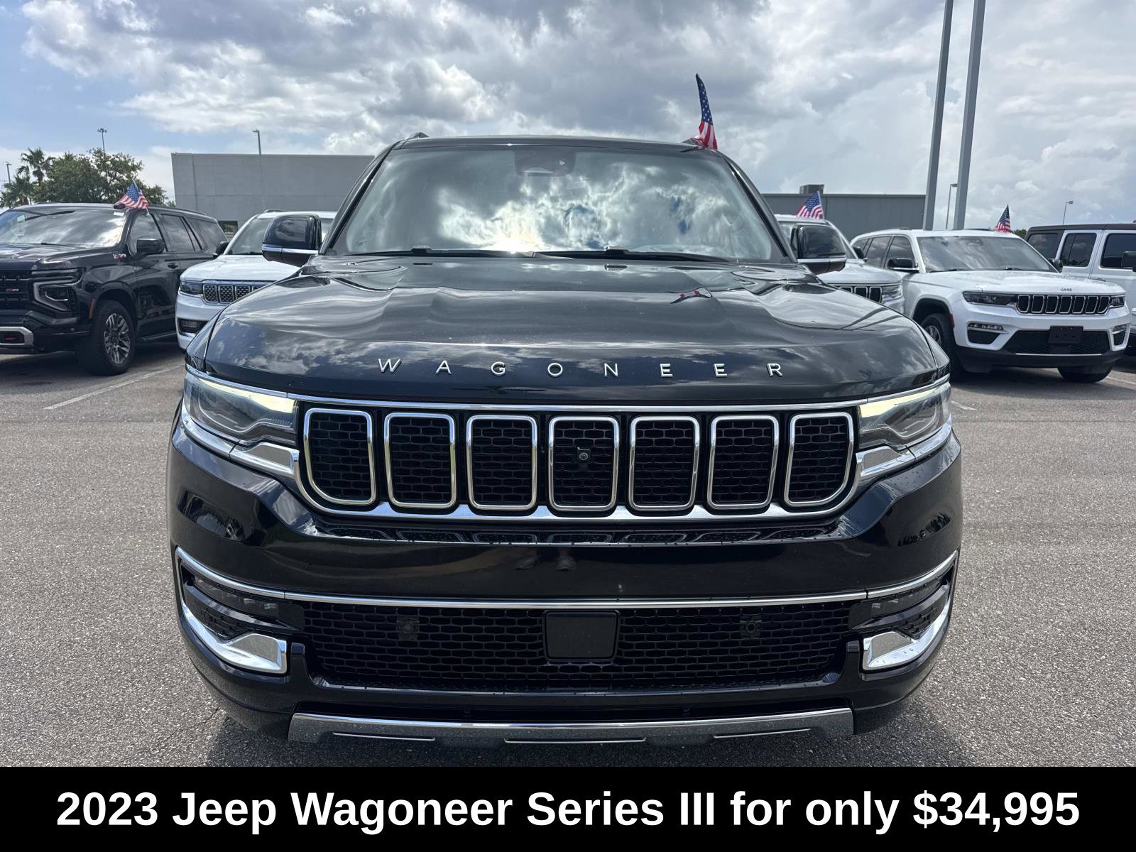Used 2023 Jeep Wagoneer Series III w/ Convenience Group I RWD image 2