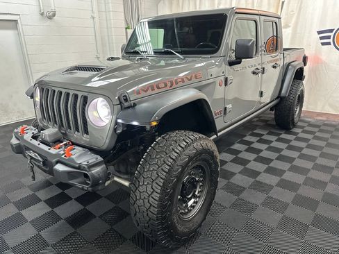 Used 2022 Jeep Gladiator Mojave w/ Cold Weather Group AWD/4WD image 5