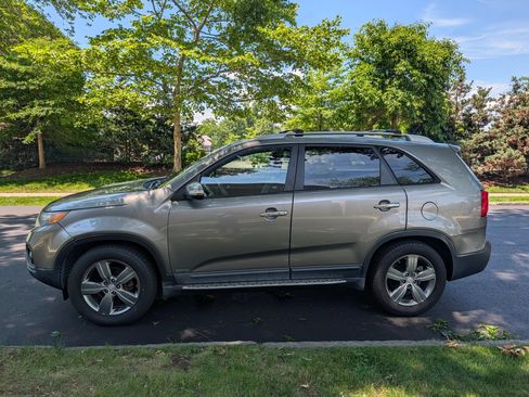 Used 2013 Kia Sorento EX AWD/4WD image 9