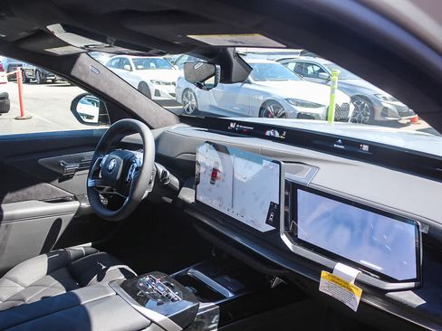 New 2027 BMW 740i w/ Executive Package RWD image 15