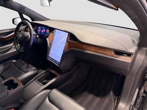 Used 2020 Tesla Model X Long Range image 23