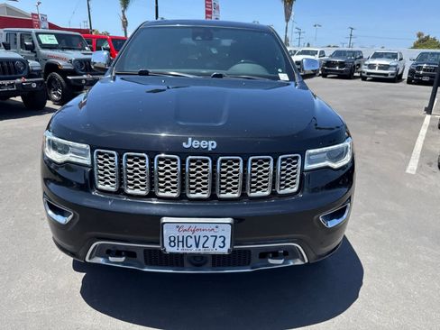 Used 2018 Jeep Grand Cherokee Overland RWD image 4
