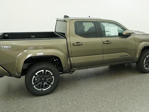 New 2026 Toyota Tacoma TRD Sport AWD/4WD image 17