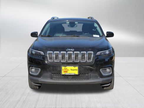 Used 2019 Jeep Cherokee Limited AWD/4WD image 2
