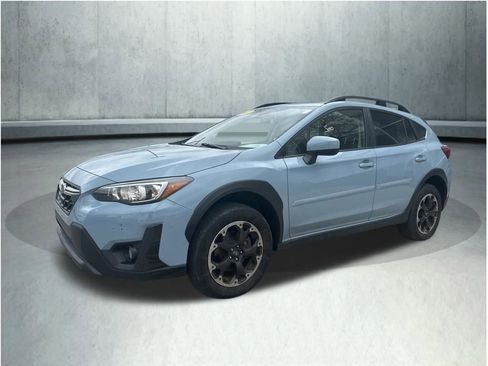 Used 2022 Subaru Crosstrek 2.0i Premium w/ Moonroof Package AWD/4WD image 1