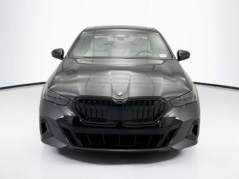 New 2027 BMW 530i w/ M Sport Package RWD image 2