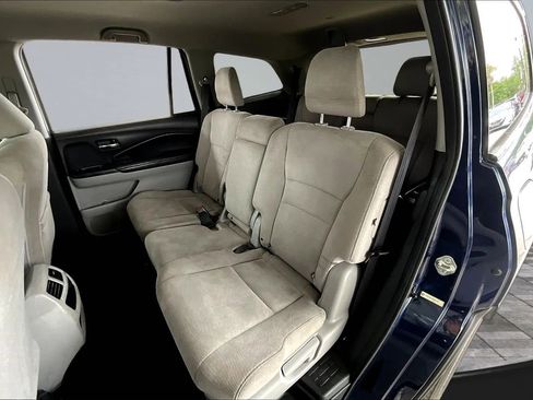 Used 2016 Honda Pilot LX image 19