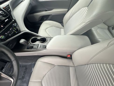 Used 2024 Toyota Camry SE w/ Cold Weather Package image 22