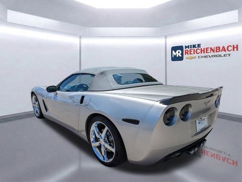 Used 2006 Chevrolet Corvette Convertible w/ Preferred Equipment Group image 6