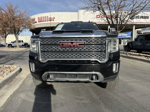 Used 2020 GMC Sierra 3500 Denali w/ Denali Ultimate Package image 3