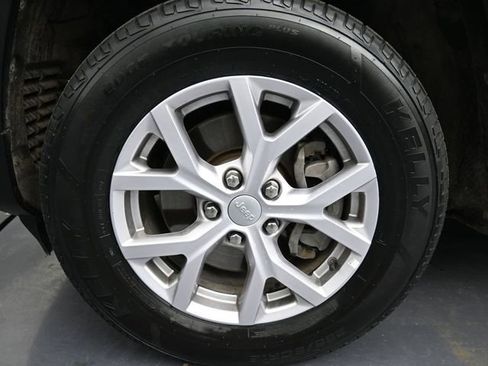 Used 2022 Jeep Grand Cherokee L Limited image 24