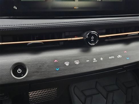 Certified 2023 Nissan Ariya AWD image 26