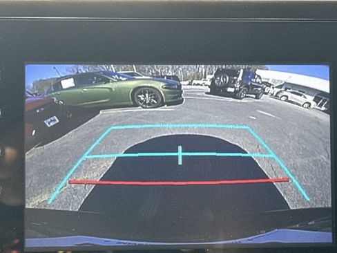 Used 2021 Toyota Camry LE image 29