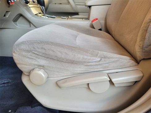 Used 2013 Toyota Highlander FWD image 21