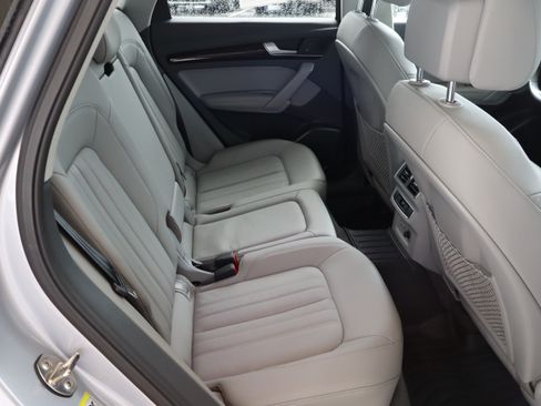 Used 2019 Audi Q5 2.0T Premium Plus w/ Premium Plus Package AWD/4WD image 35