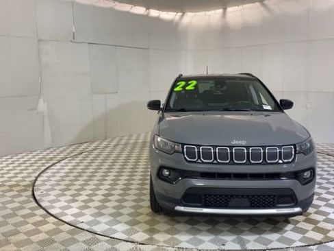 Used 2022 Jeep Compass Limited image 3