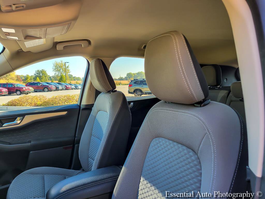 Used 2020 Ford Escape SE FWD image 10