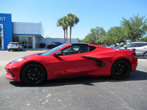 Used 2024 Chevrolet Corvette Stingray Premium Cpe w/ Z51 Performance Package RWD image 2