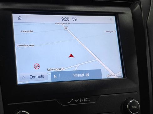 Used 2019 Ford Fusion SE w/ Equipment Group 151A FWD image 29